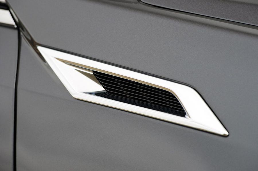  Cadillac CTS-V Coupe 2011 года  (фото 60 из 71)